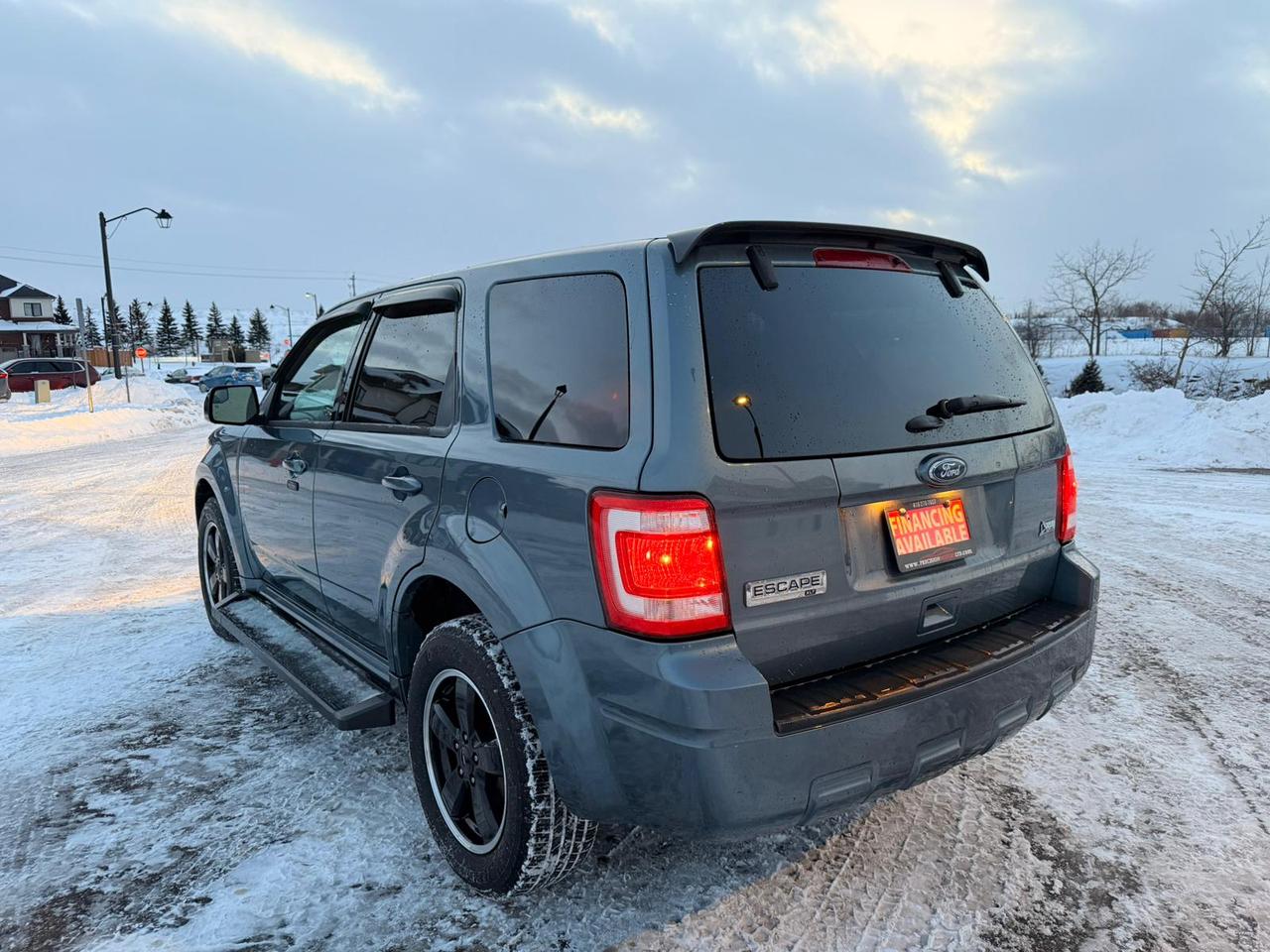 2011 Ford Escape XLT Photo2