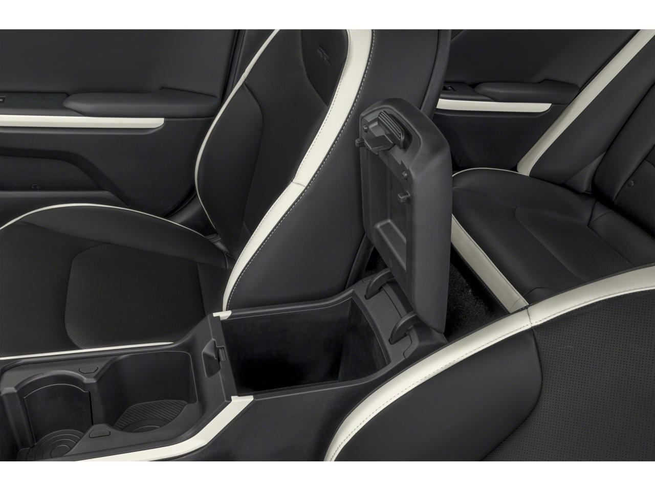 2026 Kia K4 GT-LINE TURBO Photo