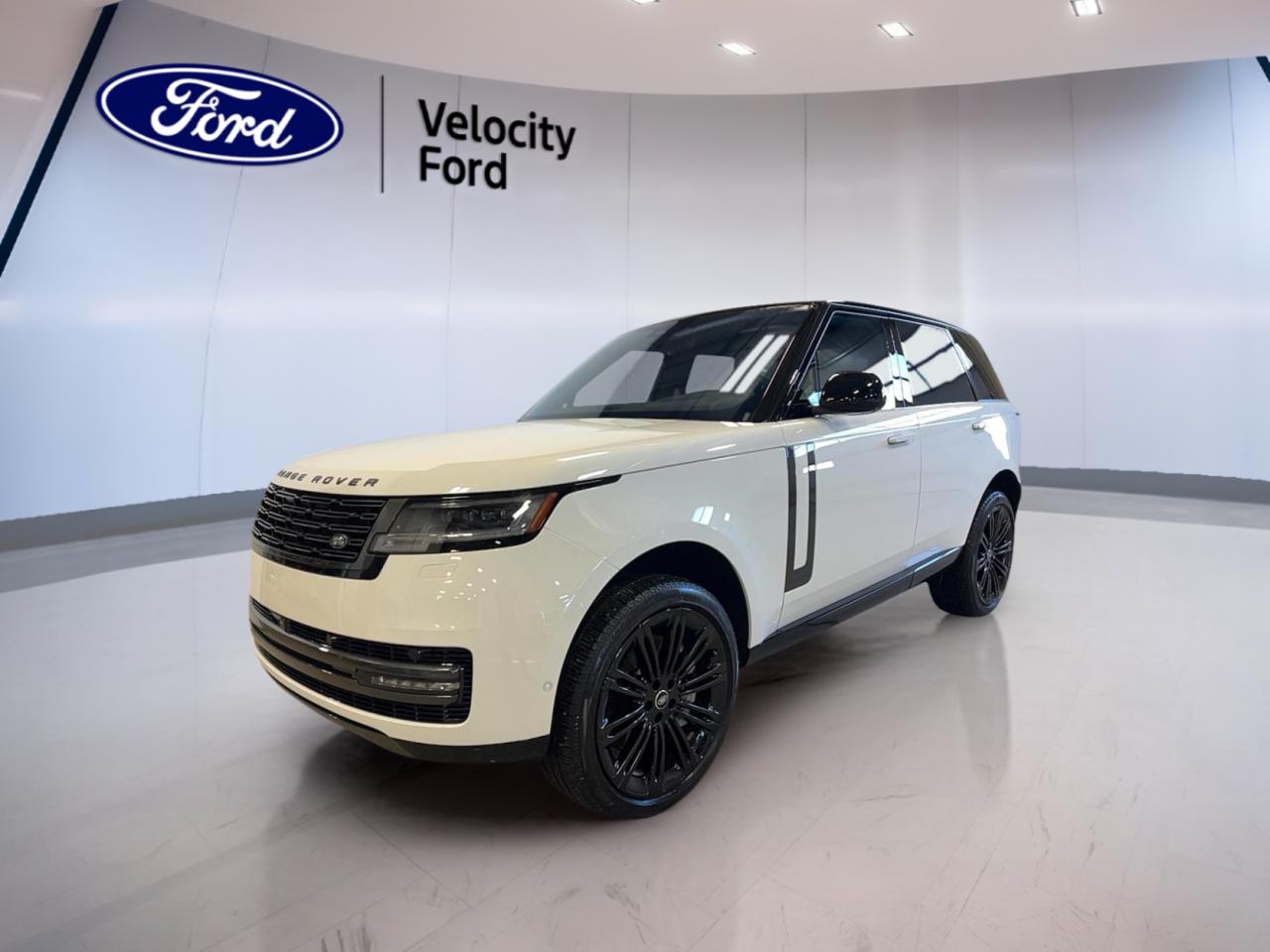 Used 2025 Land Rover Range Rover P530 SE SWB for sale in Moose Jaw, SK