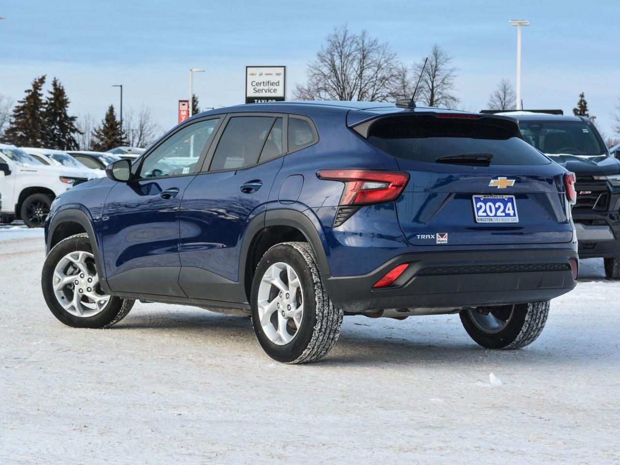 2024 Chevrolet Trax LS Photo2