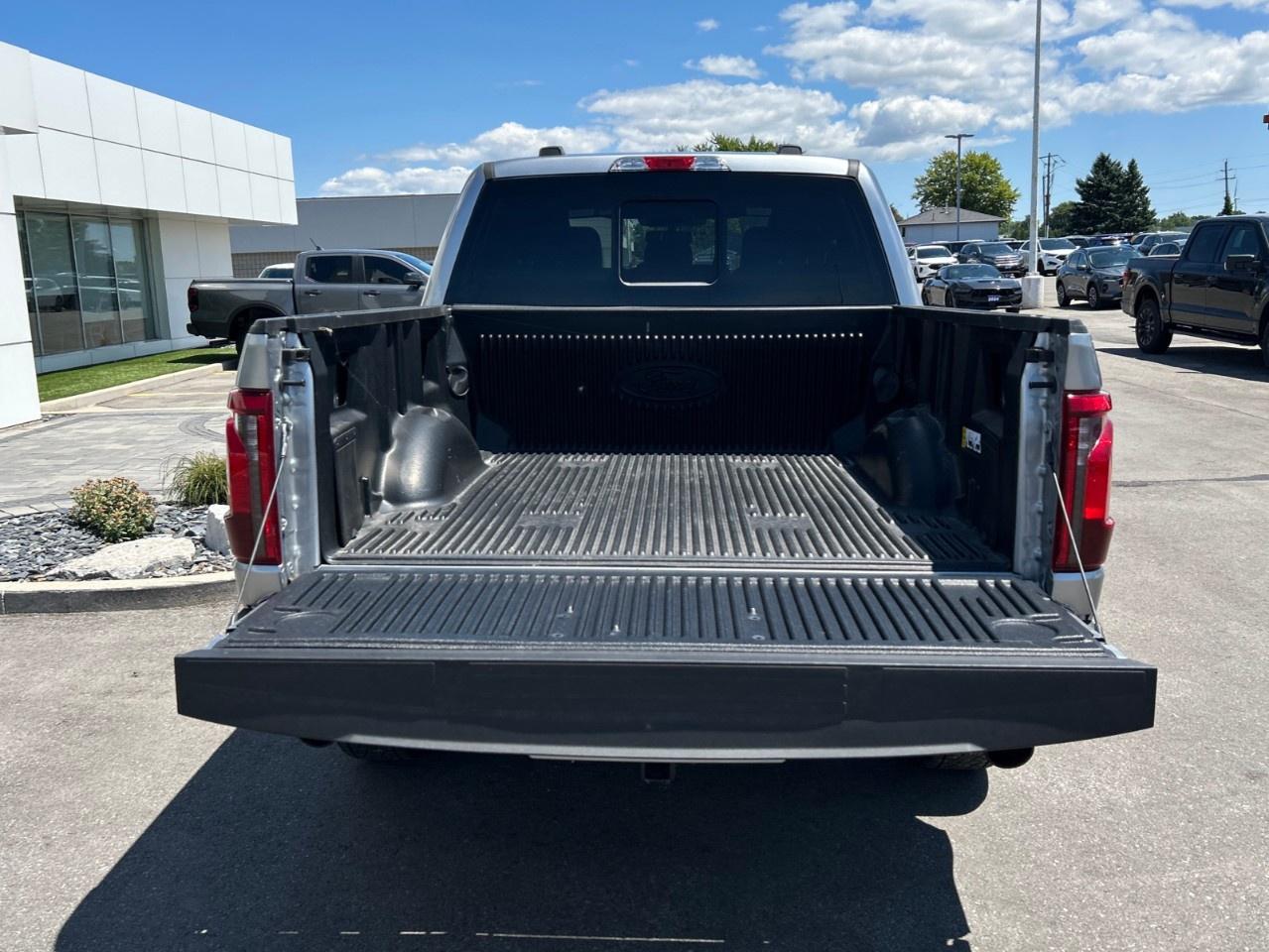 2026 Ford F-150 XLT 4WD SuperCrew 5.5' Box Photo4