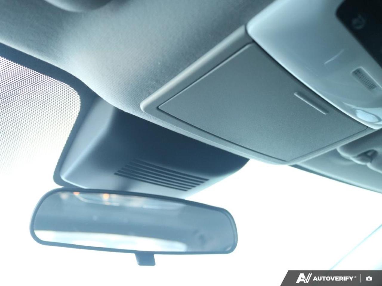 2021 Nissan Sentra SR Photo