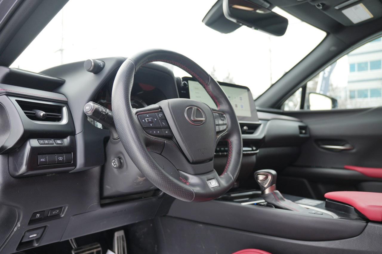 2023 Lexus UX CVT Photo