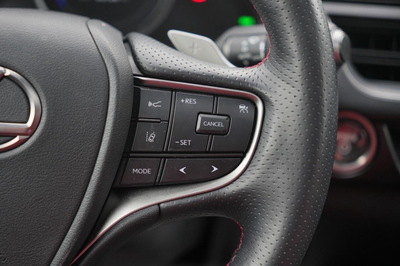 2023 Lexus UX CVT Photo