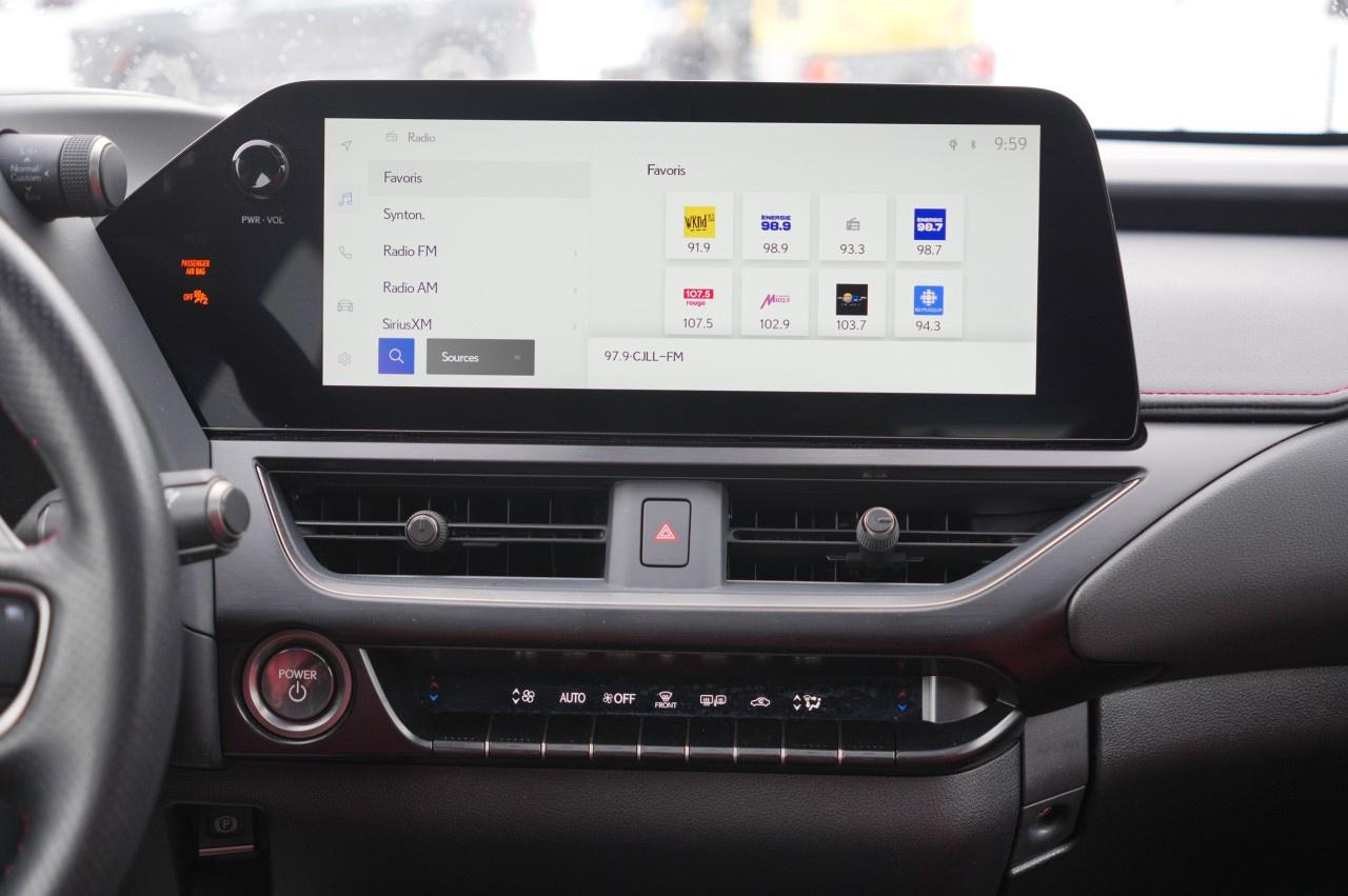 2023 Lexus UX CVT Photo