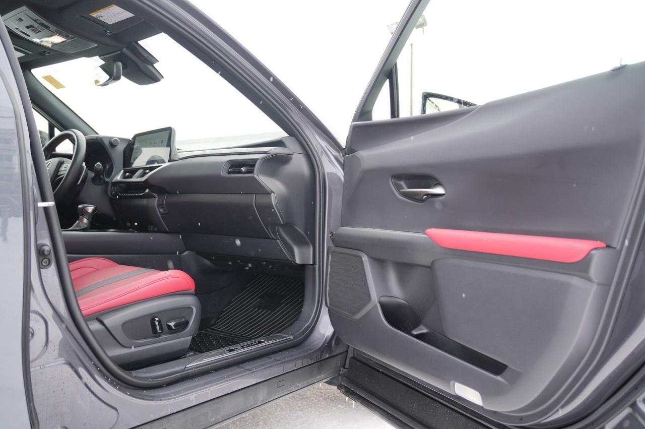 2023 Lexus UX CVT Photo