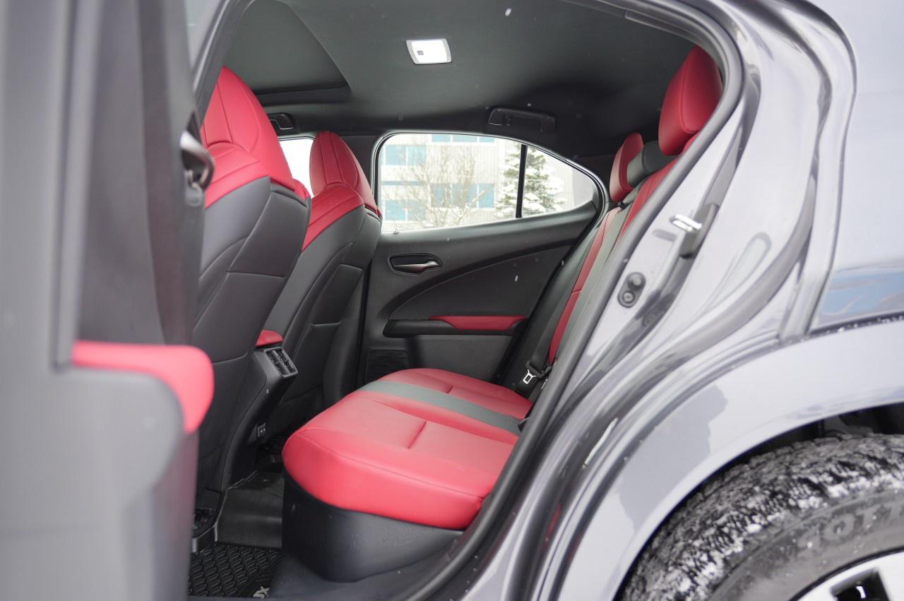 2023 Lexus UX CVT Photo