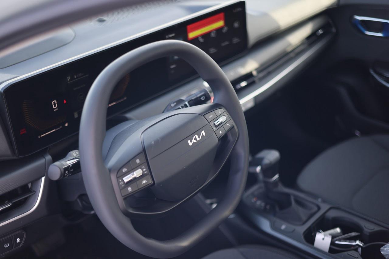 2025 Kia K4 Lx Fwd Photo