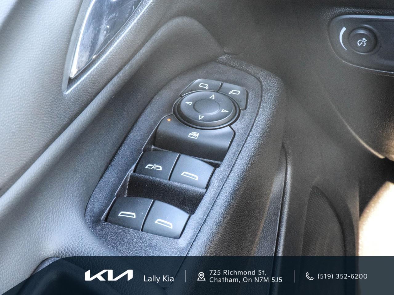 2021 Chevrolet Equinox LT New Arrival | Local Trade | Clean CarFax | Low KMs Photo