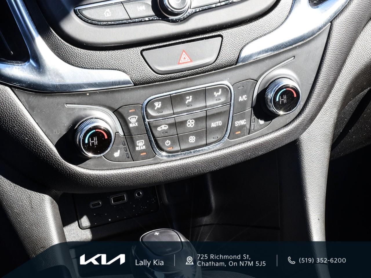 2021 Chevrolet Equinox LT New Arrival | Local Trade | Clean CarFax | Low KMs Photo