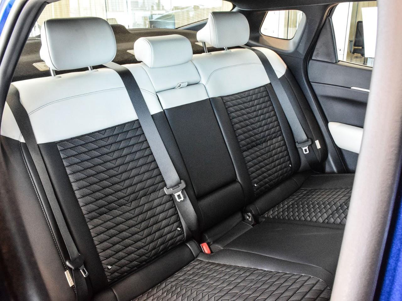 2026 Kia EV4 GT-LINE Photo