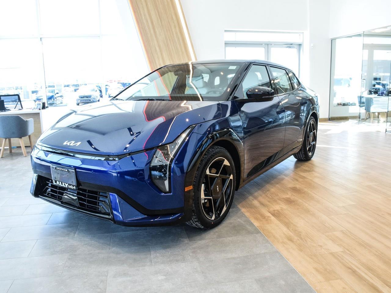 2026 Kia EV4 GT-LINE Photo