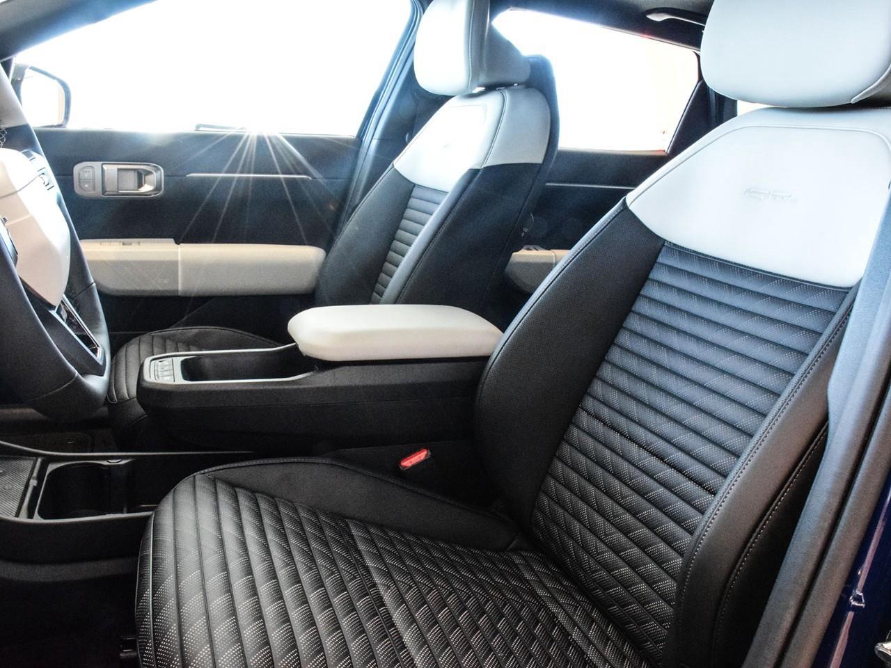 2026 Kia EV4 2026 Kia EV4 – GT-Line Photo