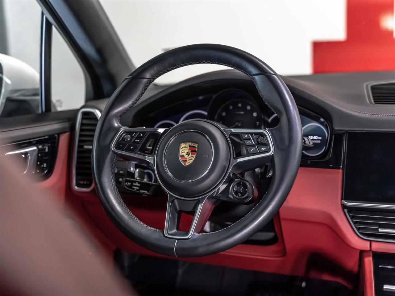 2020 Porsche Cayenne E-HYBRID|PREMIUM PLUS|SPORT CHRONO PKG|BOSE|360CAM Photo