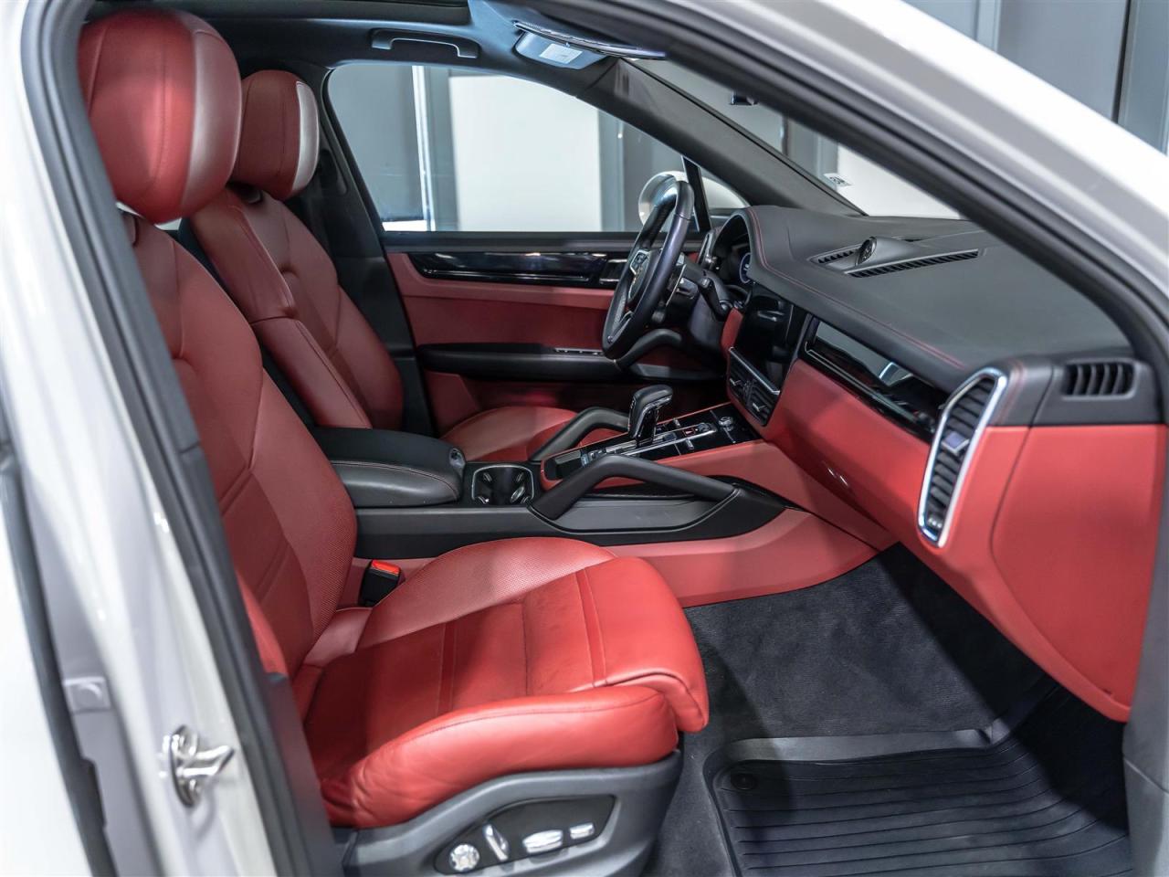 2020 Porsche Cayenne E-HYBRID|PREMIUM PLUS|SPORT CHRONO PKG|BOSE|360CAM Photo