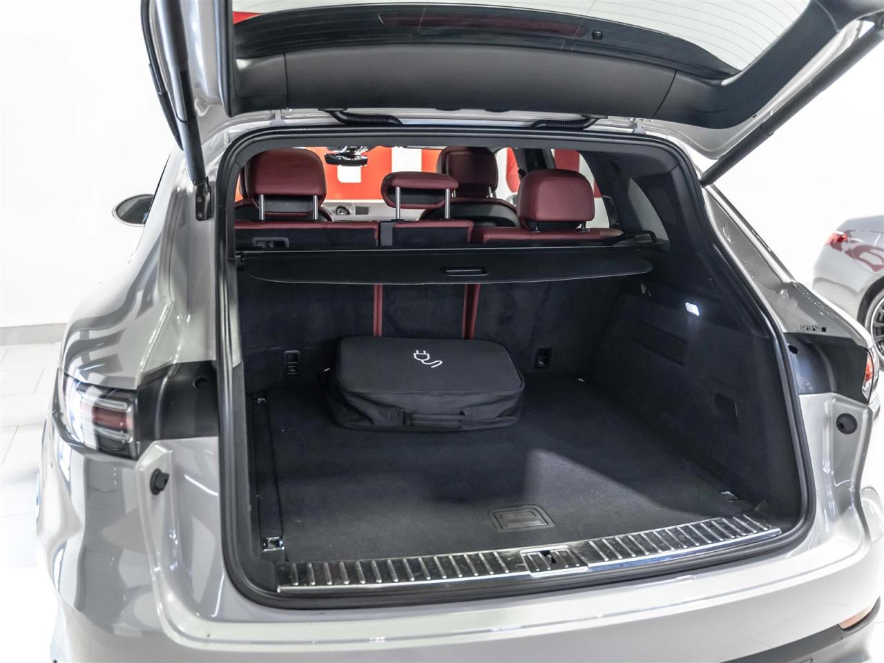 2020 Porsche Cayenne E-HYBRID|PREMIUM PLUS|SPORT CHRONO PKG|BOSE|360CAM Photo