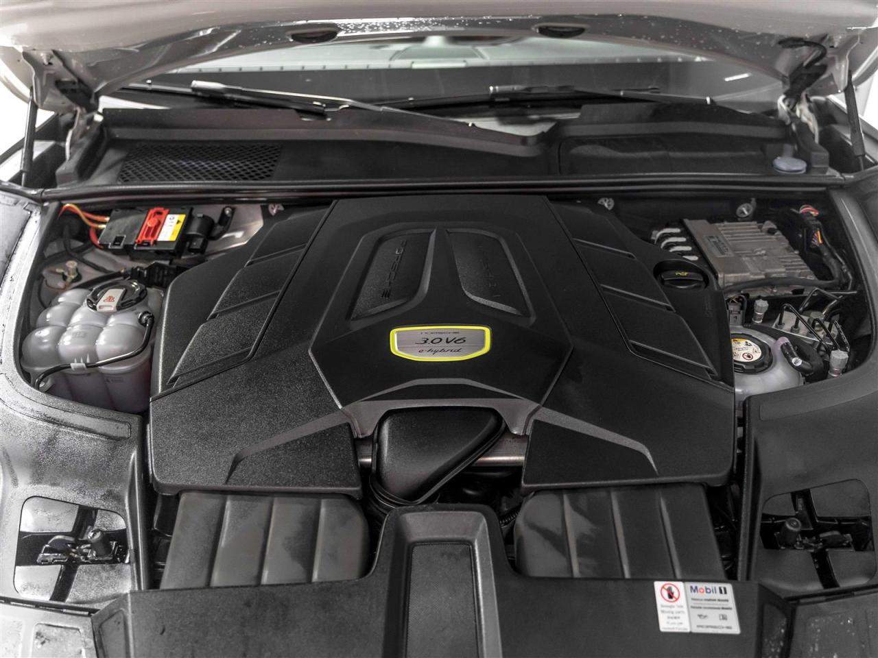 2020 Porsche Cayenne E-HYBRID|PREMIUM PLUS|SPORT CHRONO PKG|BOSE|360CAM Photo