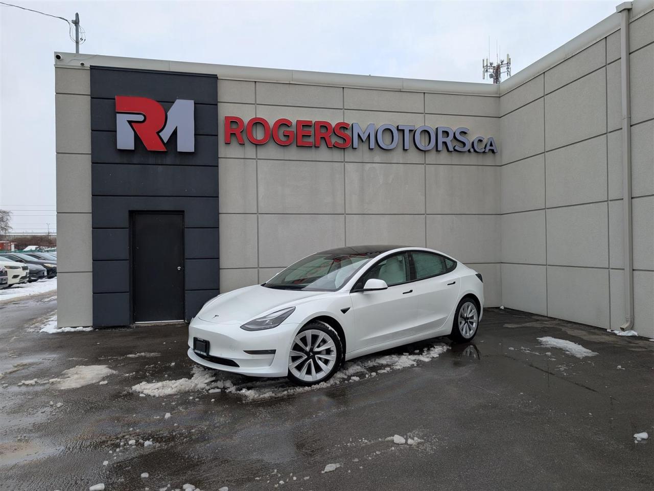 <p>Limited Time Offer: Financing at 6.99% / 6 Months Payment Deferral / $0 Down Payment / Private Viewings Available / Appointments Preferred / Online Purchase and FREE Delivery Available / Curbside Pick Up Available<br/><br/><br/>WHITE INTERIOR / NAVIGATION / BLINDSPOT ASSIST / FRONT COLLISION WARNING / LANE ASSIST / 360 CAMERA / PANORAMIC ROOF / BLUETOOTH / HEATED SEATS & STEERING / SMART KEY / And More...<br/><br/><br/>While walk-ins are welcome, we encourage scheduling appointments for a smoother and more personalized experience.<br/><br/><br/>This 2022 Tesla Model 3 is equipped with luxury features including Navigation, Sunroof, Leather, Power Windows, Power Locks, Heated Seats, Bluetooth Connectivity, Premium Sound System, and much more. Meticulously maintained, both the exterior and interior are in great condition. Prices are subject to taxes, certification, and licensing. Trade-ins are welcomed.<br/><br/><br/>Financing Available For All Credit Types Starting at 6.99% O.A.C. Up To 6 Months Payment Deferral Available. Our financing options cater to individuals with good, bad, or no credit history. Additionally, we offer up to 6 months with no payments and completely open loans with no early repayment fees. Our streamlined credit application process ensures quick approvals. Same-day delivery options are also accessible.<br/><br/><br/>Our state-of-the-art 10,000 square foot auto service center is staffed with licensed mechanics and is open to the public. From routine maintenance like oil changes and brake services to major repairs such as engine replacements, our service center caters to all automotive needs. Loaner vehicles are available for extended service requirements.<br/><br/><br/>We are Oakvilles premier destination for rust proofing services. Schedule an appointment to protect your vehicle from corrosion.<br/><br/><br/>Experience Excellence at Rogers Motors. Rogers Motors proudly stands as Oakvilles largest used car dealership, renowned for providing top-quality used vehicles including cars, trucks, SUVs, and minivans. Family-owned and operated since 2004, with over 10,000 vehicles sold, we are committed to delivering exceptional service.<br/><br/><br/>At Rogers Motors, we prioritize customer satisfaction above all else. With a focus on love, honesty, integrity, and transparency, we strive to ensure that every guest leaves our dealership happier than when they arrived. With an average rating of 4.9/5 from over 1000 online reviews, we invite you to experience car shopping and service the way it should be.<br/><br/><br/>Rogers Motors. Driving Happiness.<br/>Visit our website to see all our current inventory.<br/><br/><br/></p>
