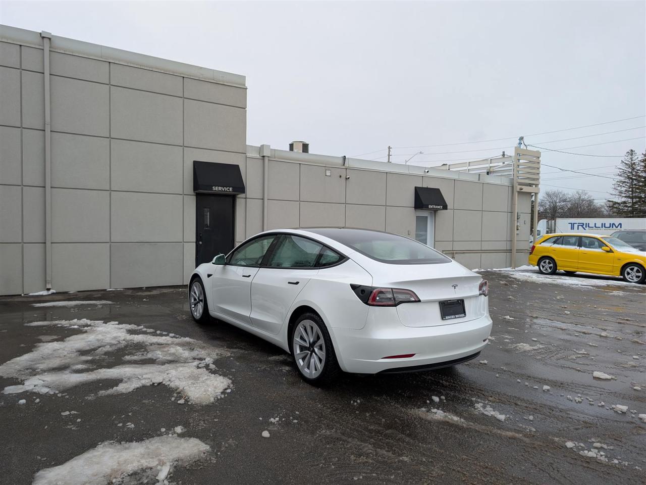 2022 Tesla Model 3 STANDARD - WHITE INTERIOR Photo2