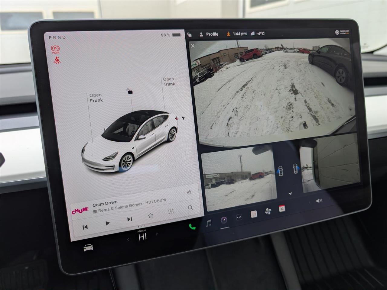 2022 Tesla Model 3 STANDARD - WHITE INTERIOR Photo