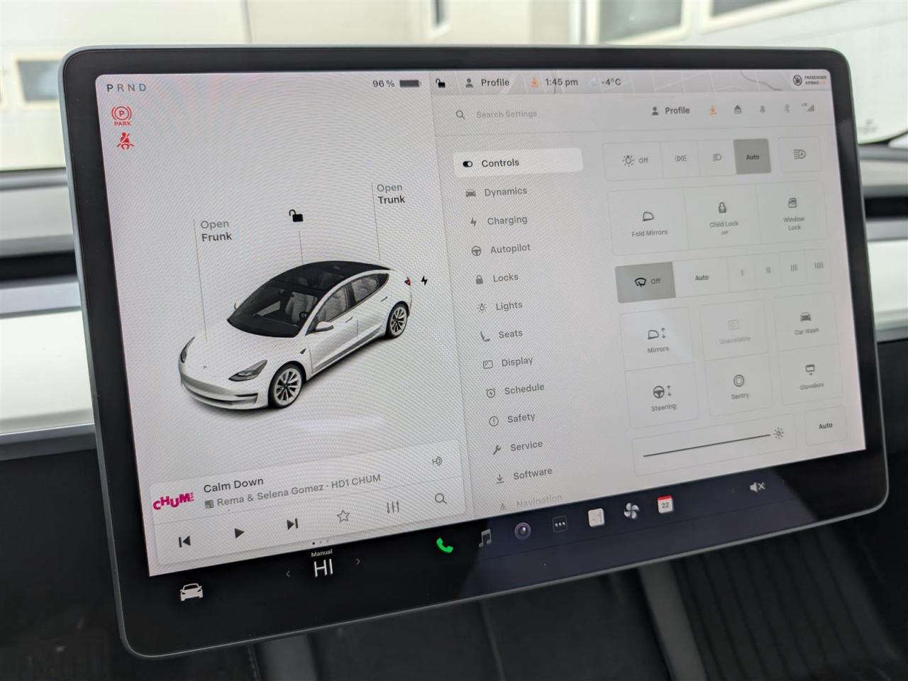 2022 Tesla Model 3 STANDARD - WHITE INTERIOR Photo
