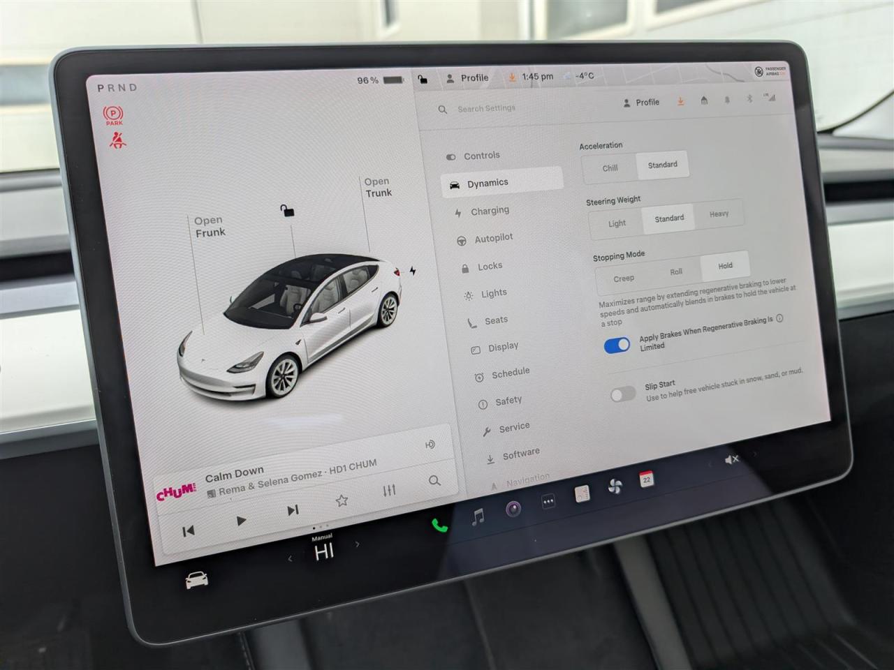 2022 Tesla Model 3 STANDARD - WHITE INTERIOR Photo