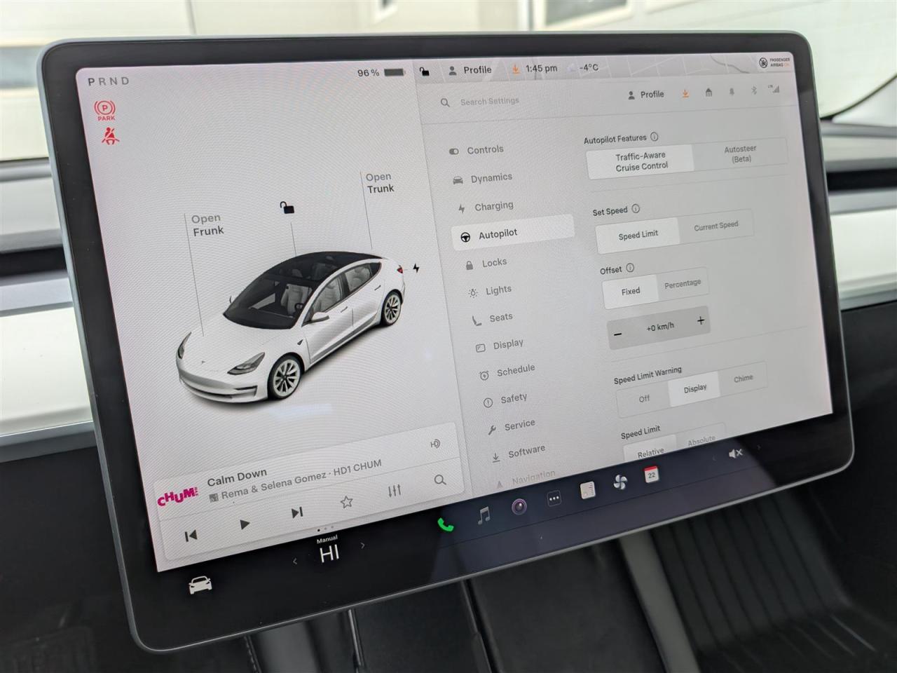 2022 Tesla Model 3 STANDARD - WHITE INTERIOR Photo