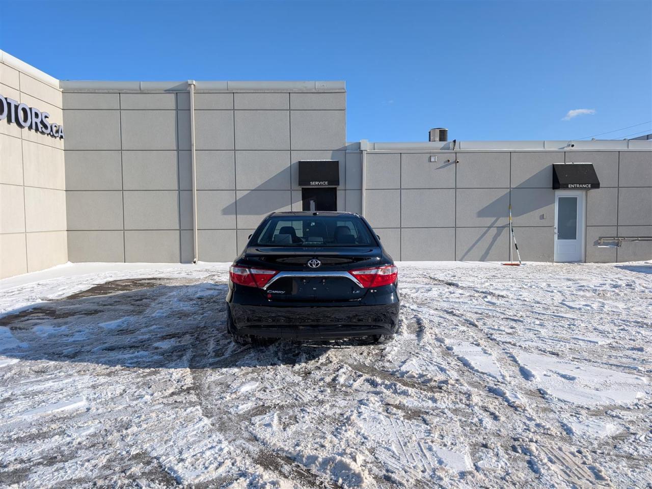 2015 Toyota Camry LE - HTD SEATS - REV CAM - BLUETOOTH Photo