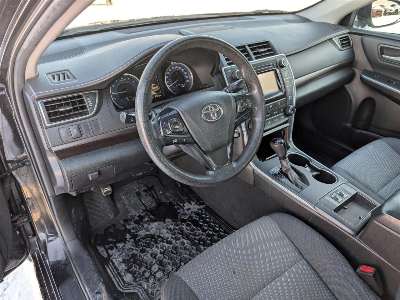 2015 Toyota Camry LE - HTD SEATS - REV CAM - BLUETOOTH Photo