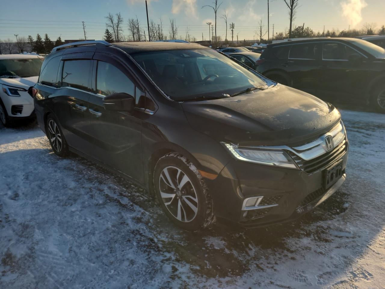 2018 Honda Odyssey TOURING | NO ACCIDENTS | HONDA SERVICED Photo3