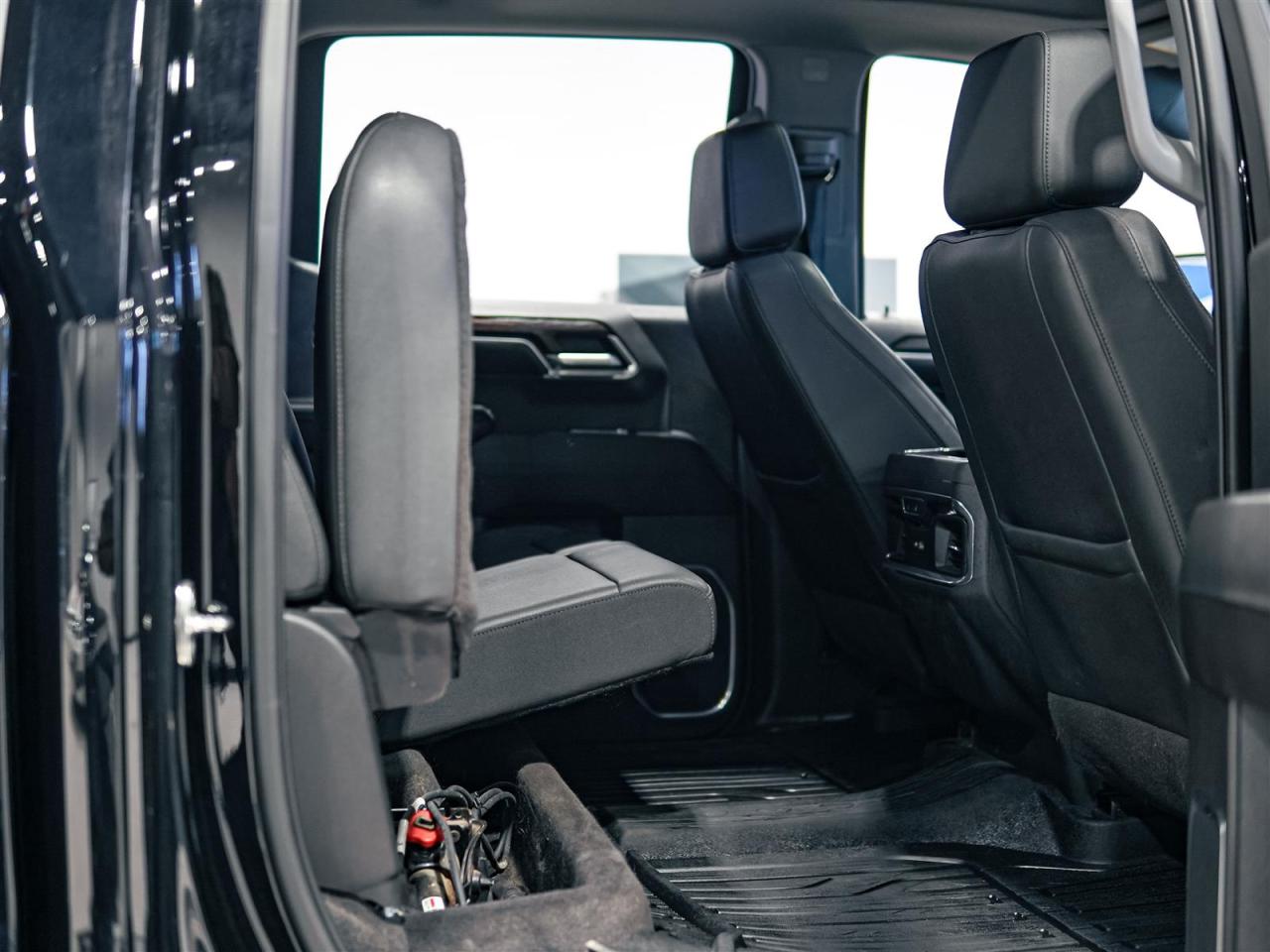 2023 GMC Sierra 1500 SLT CREW 6.2 8CYL | SUNROOF | LEATHER Photo