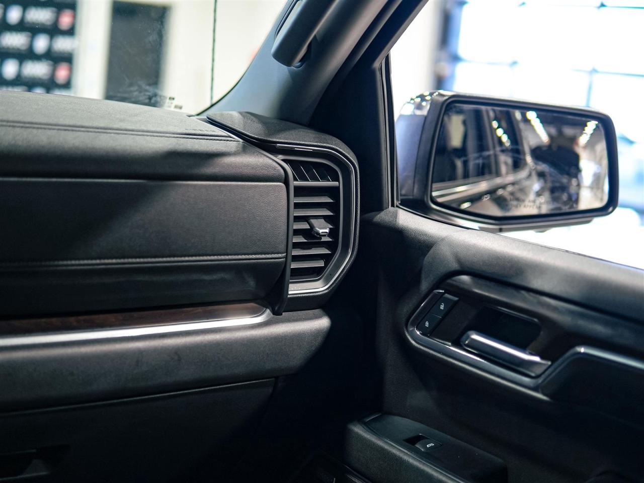 2023 GMC Sierra 1500 SLT CREW 6.2 8CYL | SUNROOF | LEATHER Photo