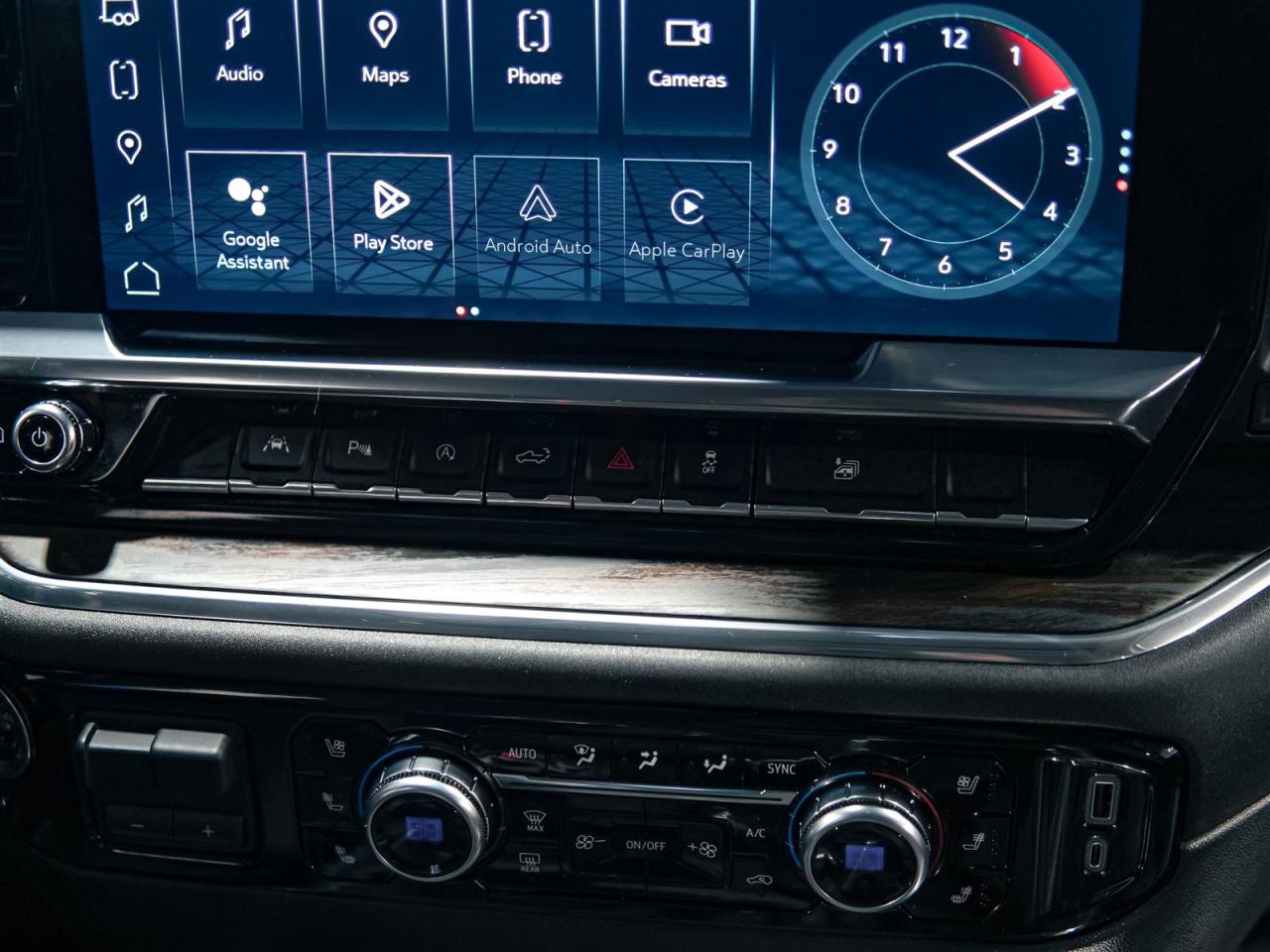 2023 GMC Sierra 1500 SLT CREW 6.2 8CYL | SUNROOF | LEATHER Photo