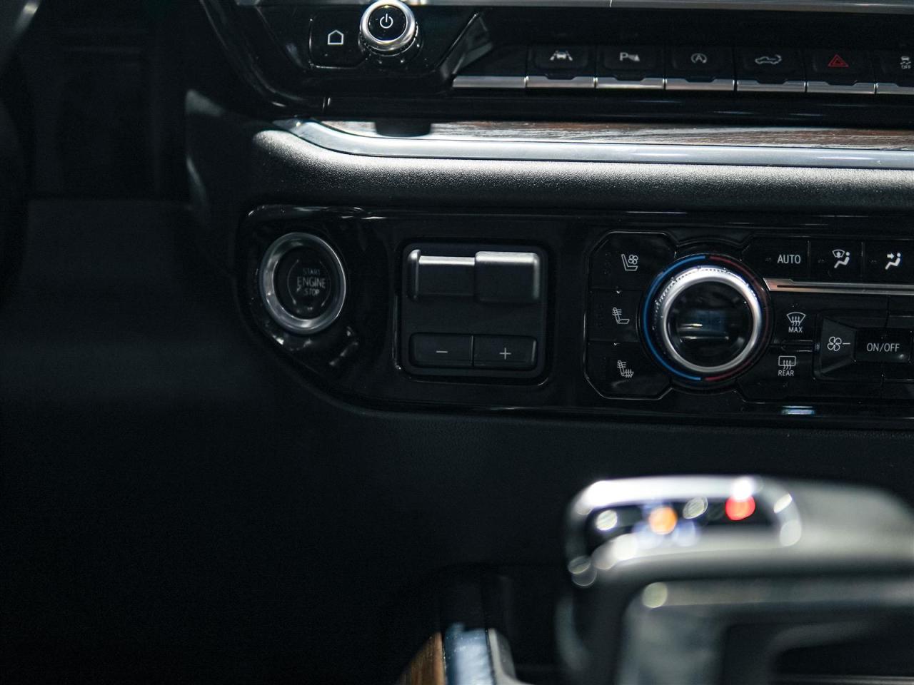 2023 GMC Sierra 1500 SLT CREW 6.2 8CYL | SUNROOF | LEATHER Photo