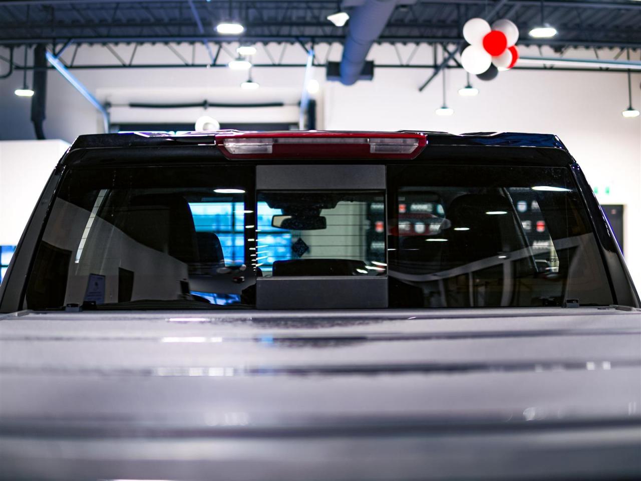 2023 GMC Sierra 1500 SLT CREW 6.2 8CYL | SUNROOF | LEATHER Photo