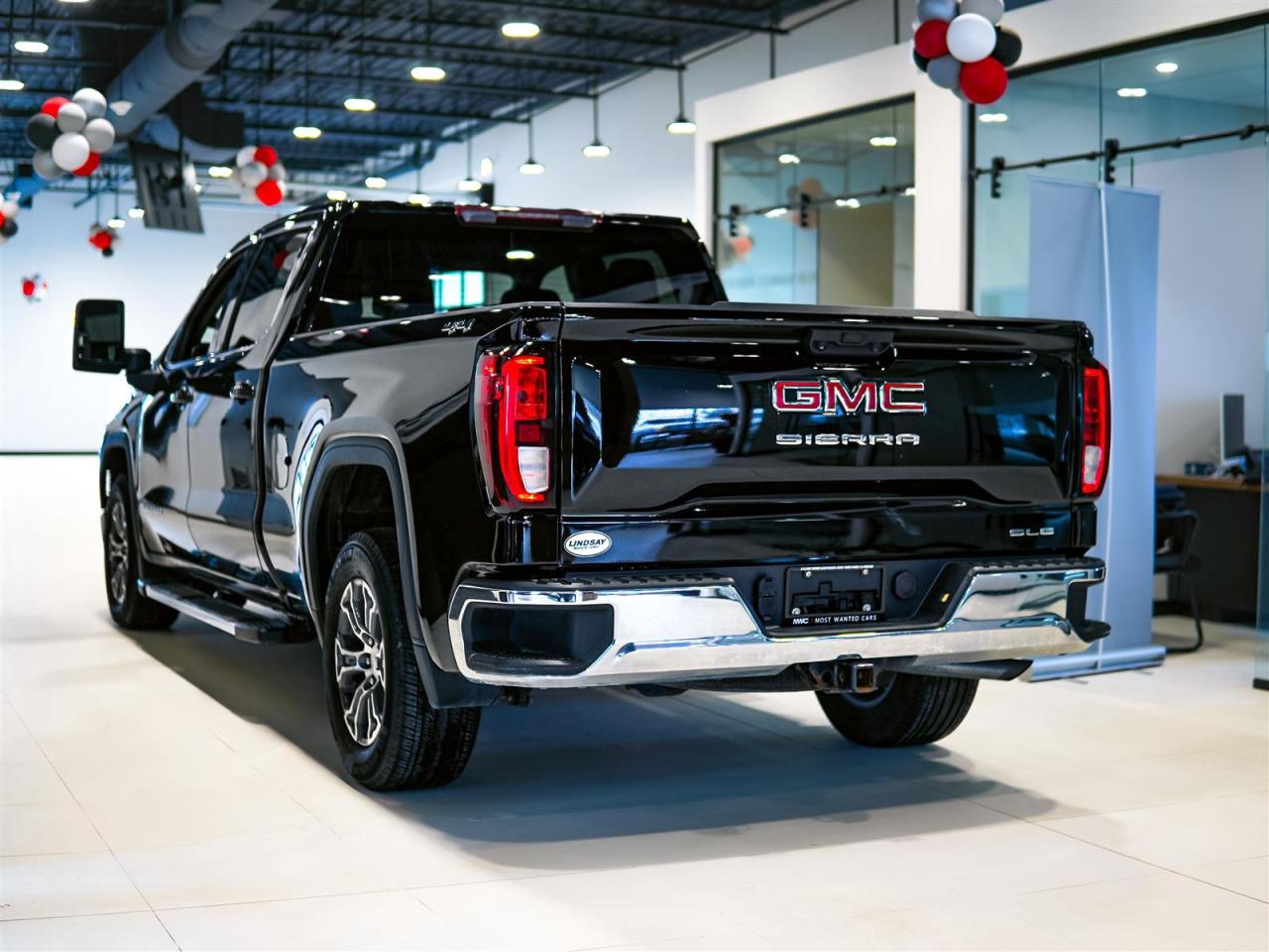 2023 GMC Sierra 1500 SLE CREW CAB 4WD | 5.3 V8 | NO ACCIDENTS Photo