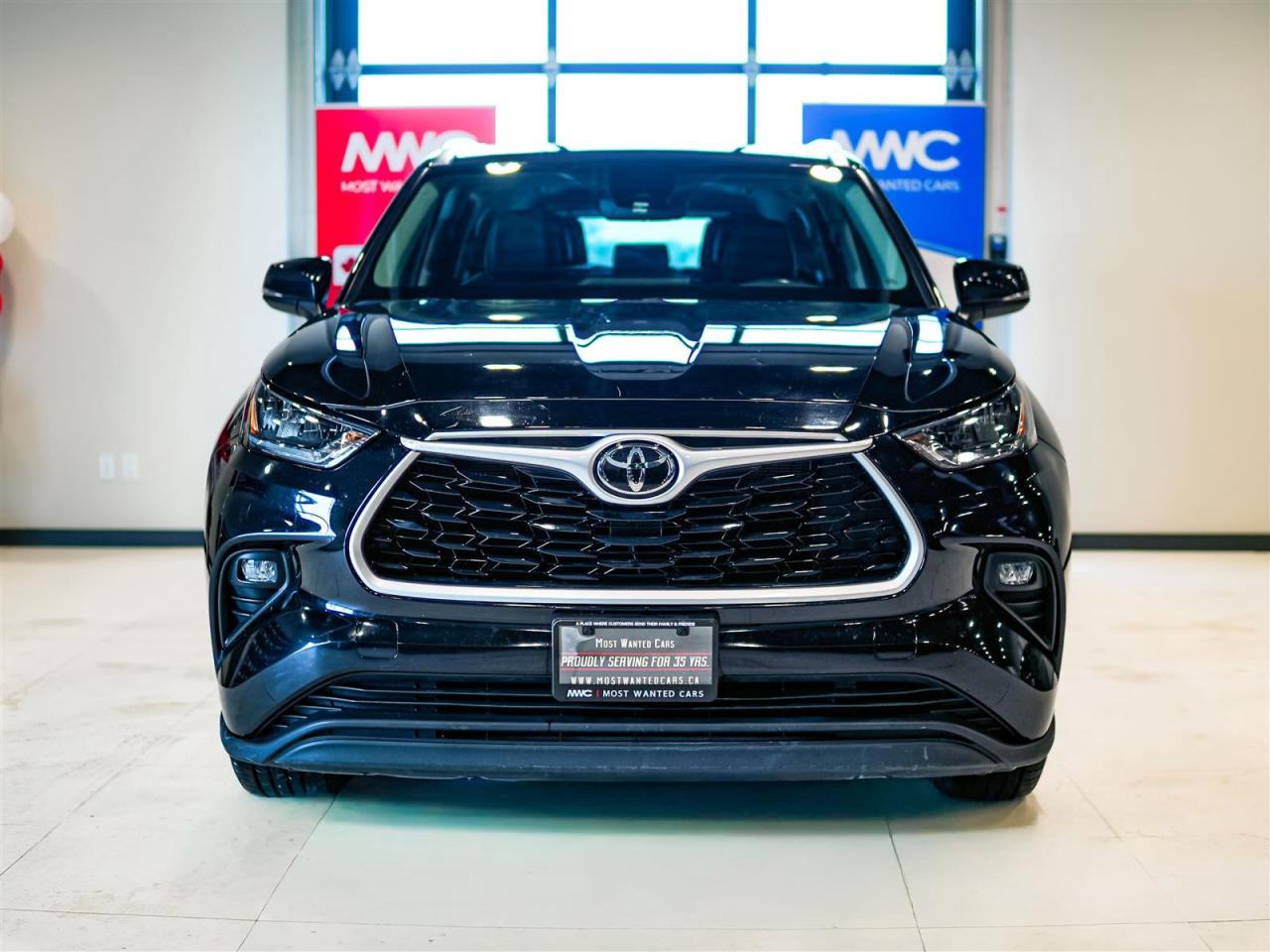 2020 Toyota Highlander XLE | AWD | NO ACCIDENTS | LEATHER | SUNROOF Photo2