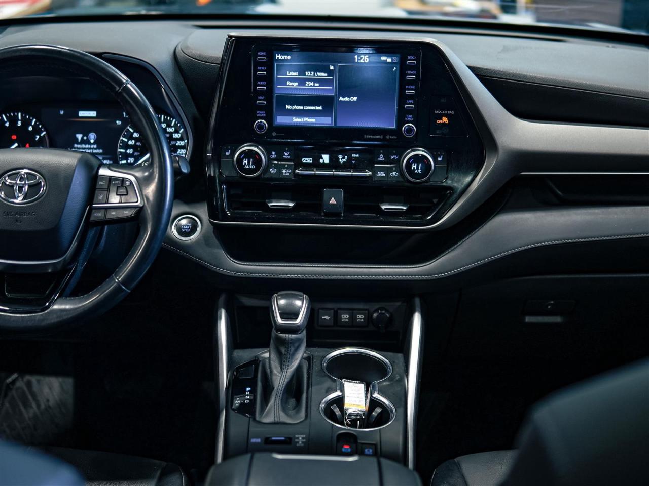 2020 Toyota Highlander XLE | AWD | NO ACCIDENTS | LEATHER | SUNROOF Photo