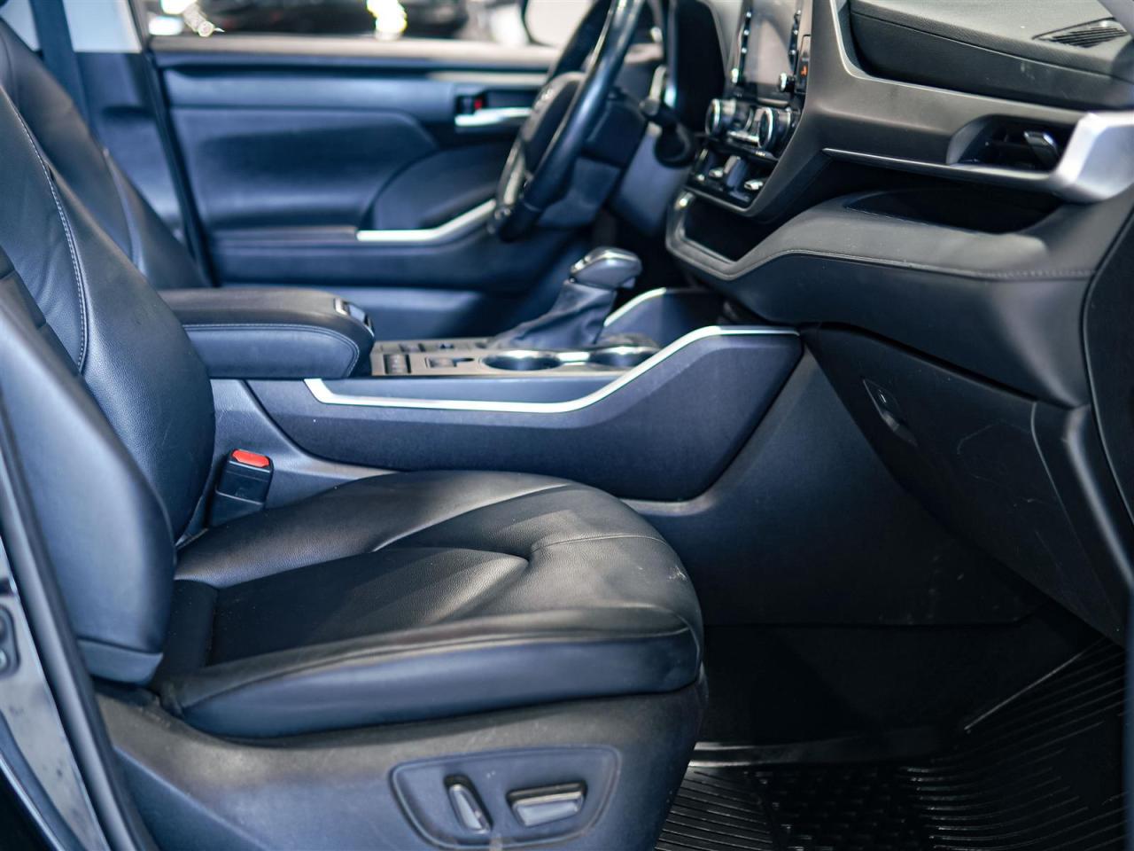 2020 Toyota Highlander XLE | AWD | NO ACCIDENTS | LEATHER | SUNROOF Photo