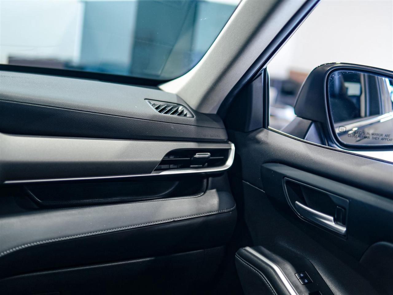 2020 Toyota Highlander XLE | AWD | NO ACCIDENTS | LEATHER | SUNROOF Photo