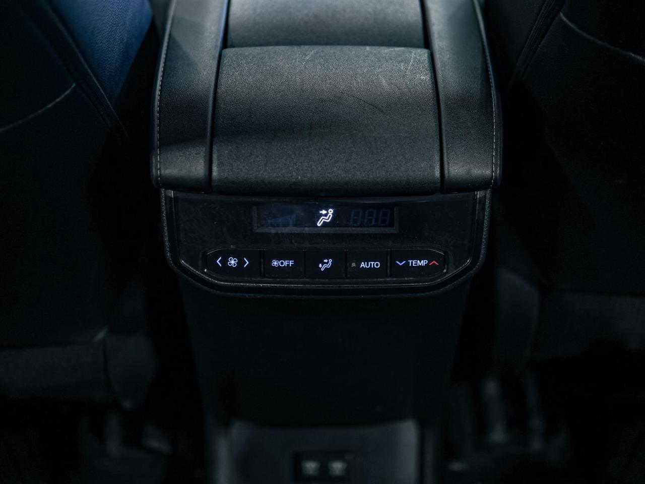 2020 Toyota Highlander XLE | AWD | NO ACCIDENTS | LEATHER | SUNROOF Photo