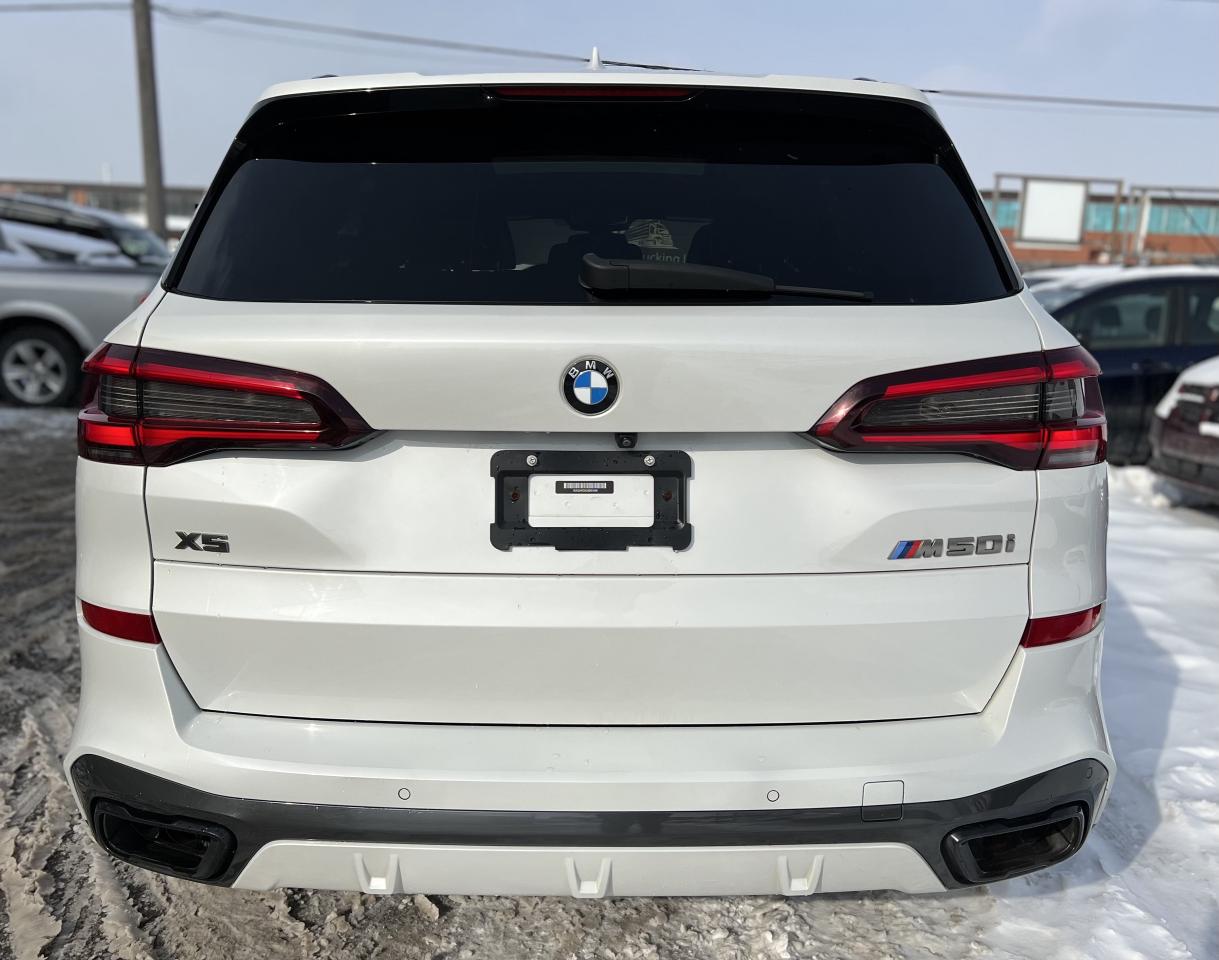 2020 BMW X5 M50i Photo