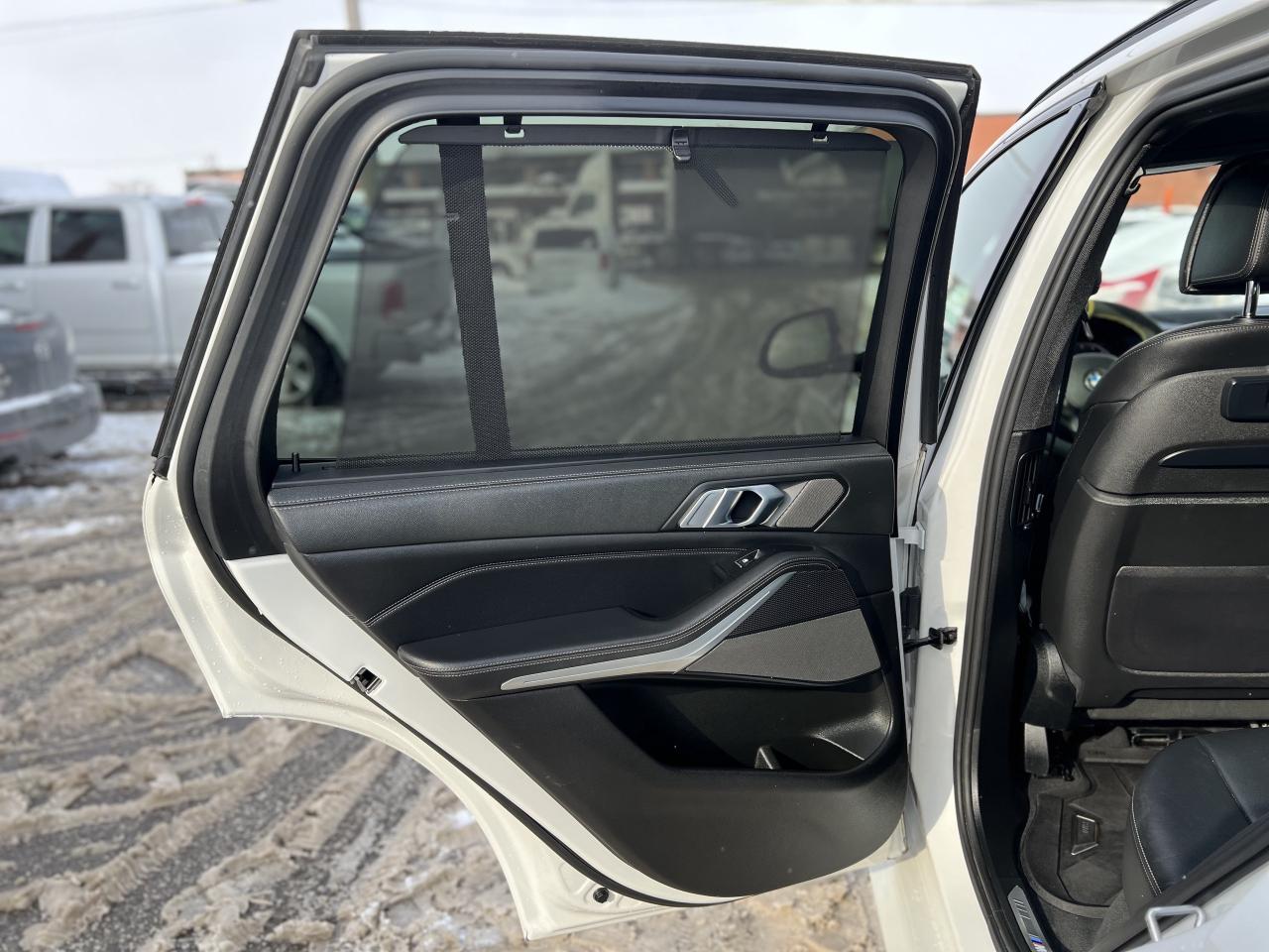 2020 BMW X5 M50i Photo