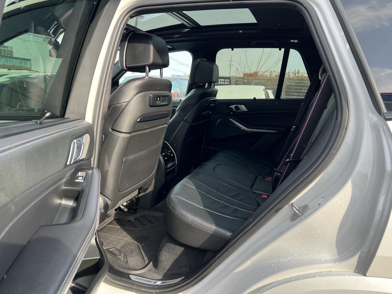 2020 BMW X5 M50i Photo