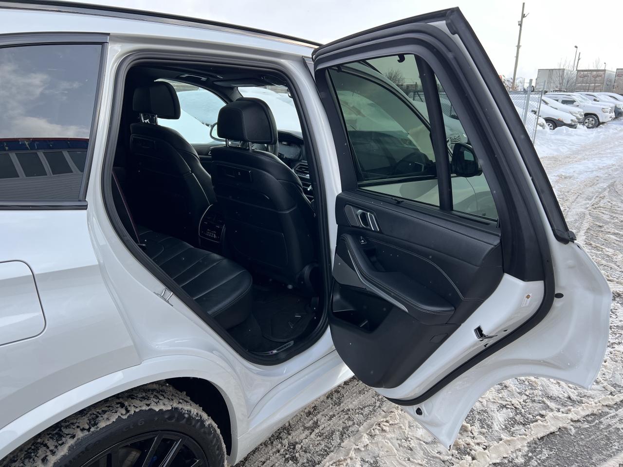 2020 BMW X5 M50i Photo