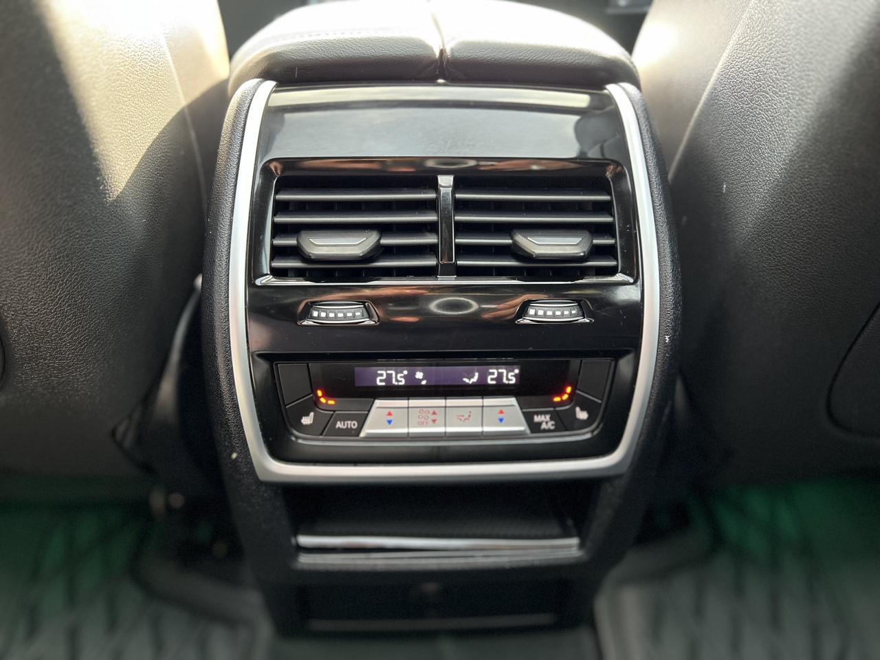 2020 BMW X5 M50i Photo