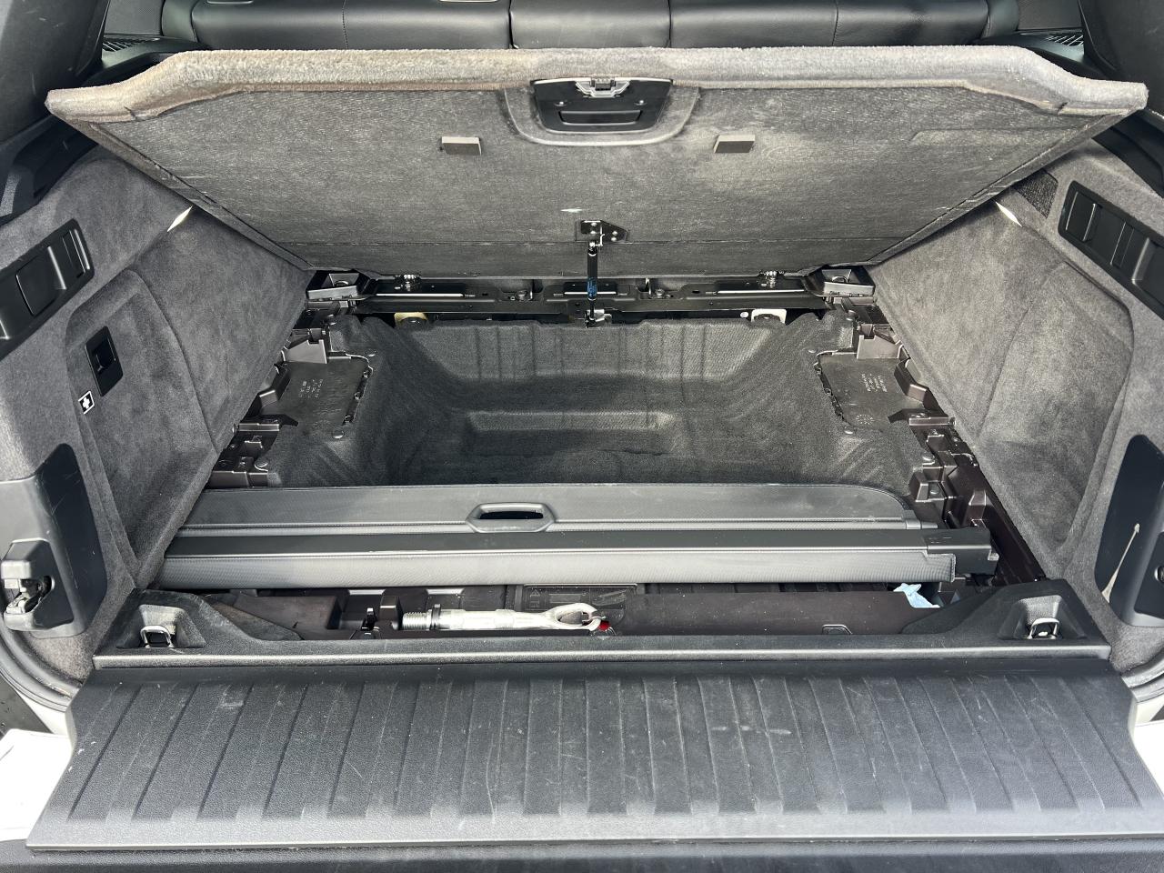 2020 BMW X5 M50i Photo