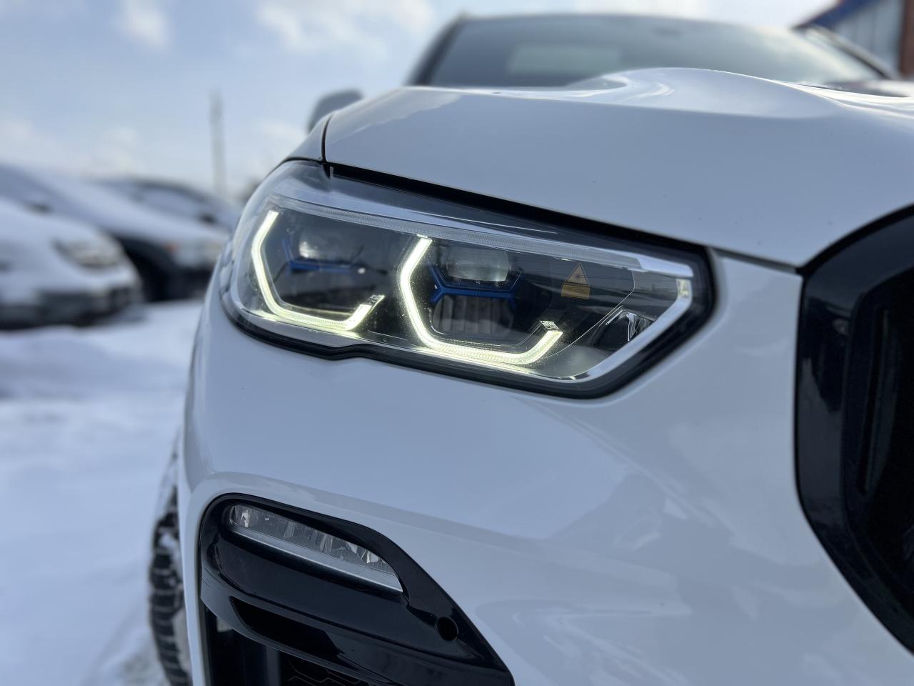 2020 BMW X5 M50i Photo