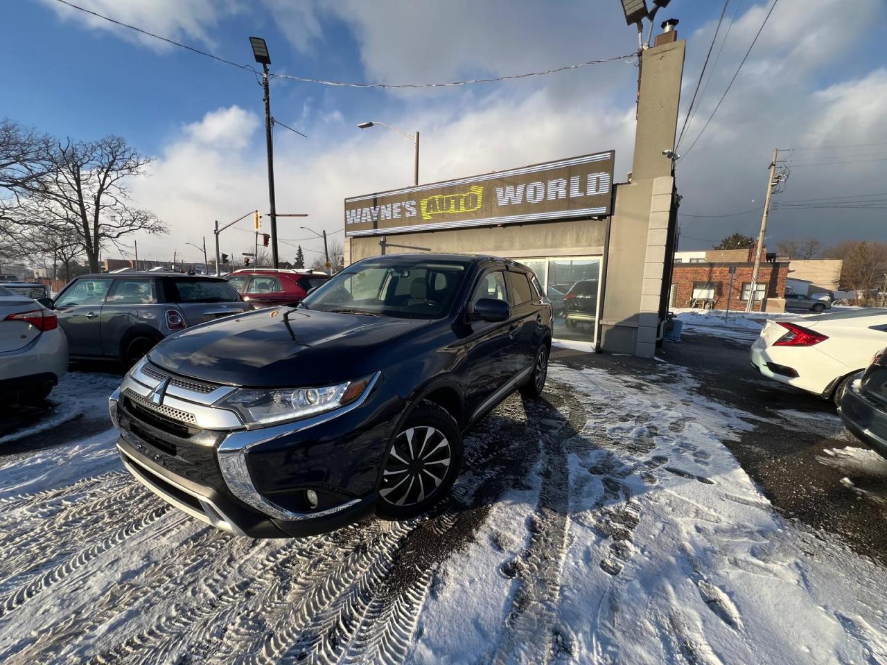 OUR VEHICLES COME FULLY CERTIFIED AT NO EXTRA COST,FINANCING AVAILABLE AS LOW AS 7.20% ON APPROVED CREDIT ON MOST VEHICLES, COME BY IN PERSON OR BY TRUSTED AND EASY ONLINE APPLICATION. **WE ARE A PROUD MEMEBER OF UCDA ** ONLINE CREDIT APPLICATION https://creditonline.dealertrack.ca/Web/Default.aspx?Token=e7618860-8f22-4e62-b461-0747bd7df710&Lang=en ***7 MONTH/11000 km POWERTRAIN WARRANTY WITH A $1000. PER CLAIM LIMIT INCLUDED IN THE ADVERTISED PRICE.*** <br/>