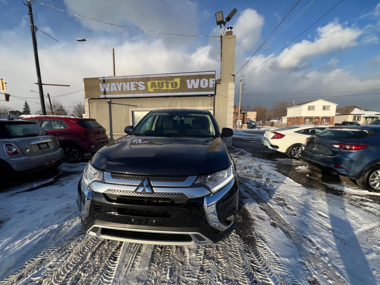 2020 Mitsubishi Outlander SE S-AWC Photo